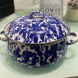 Fabfitfun Golden Rabbit Enamelware - Cobalt Swirl Pattern - 4qt Dutch Oven